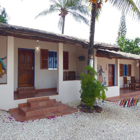 Hotel Kasa Afrikana Bubaque Exteriör bild