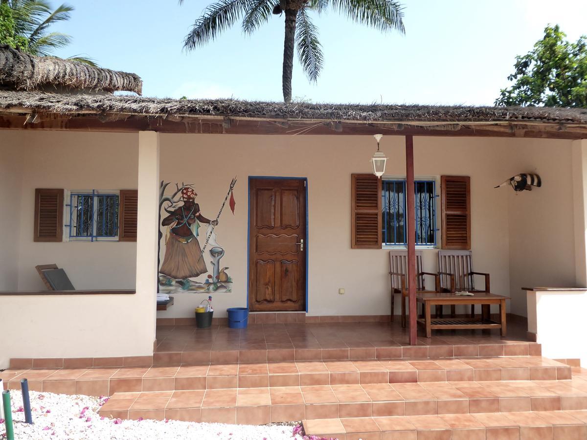 Hotel Kasa Afrikana Bubaque Exteriör bild